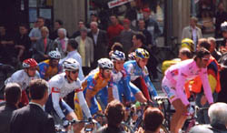 Photo 8: departure of the Giro-stage in Cologne